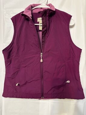 L.L Bean womenās vest. Size large